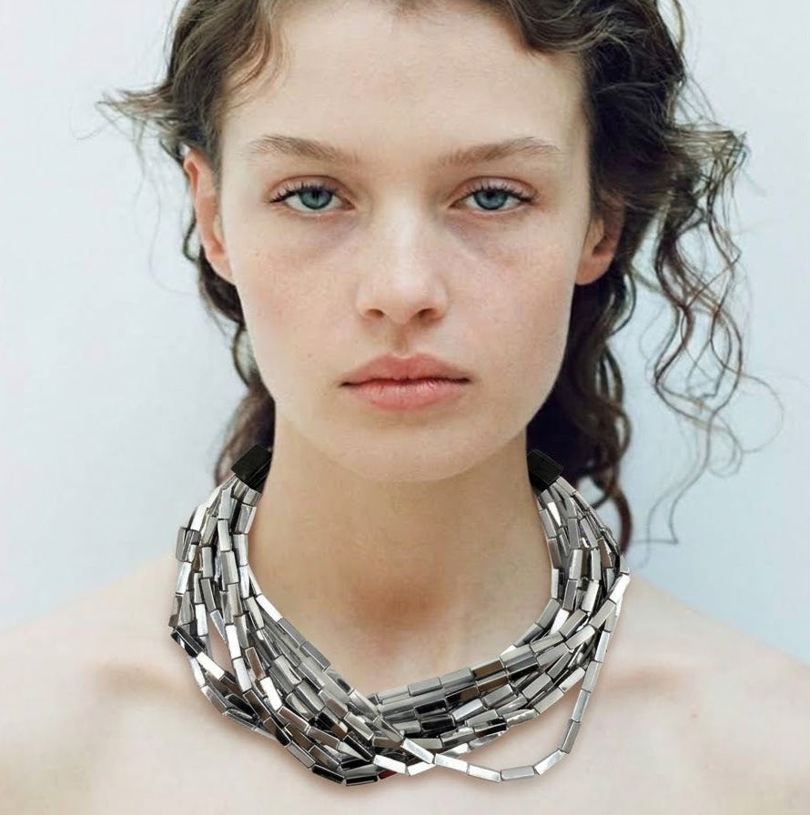 NICOLA NECKLACE