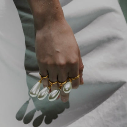 MIA RING