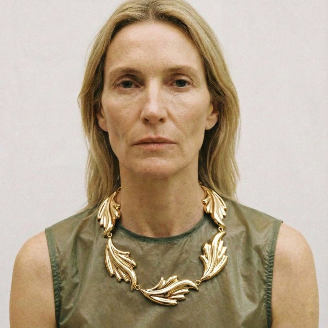 LIVIA NECKLACE