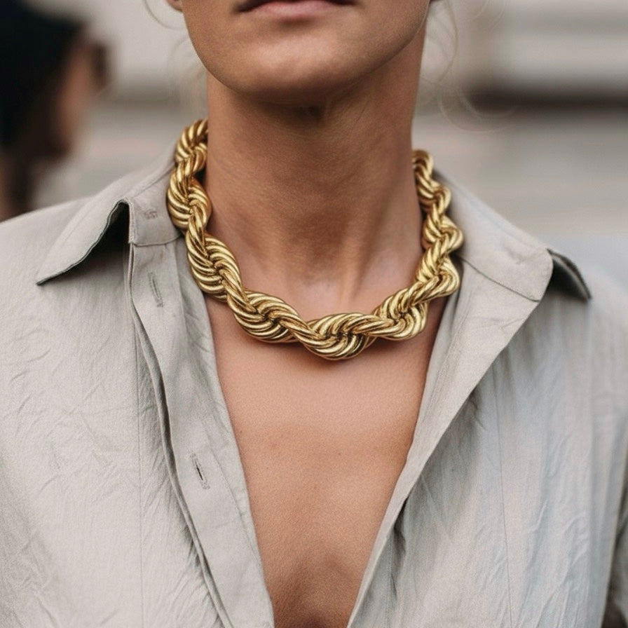 SANDRA NECKLACE