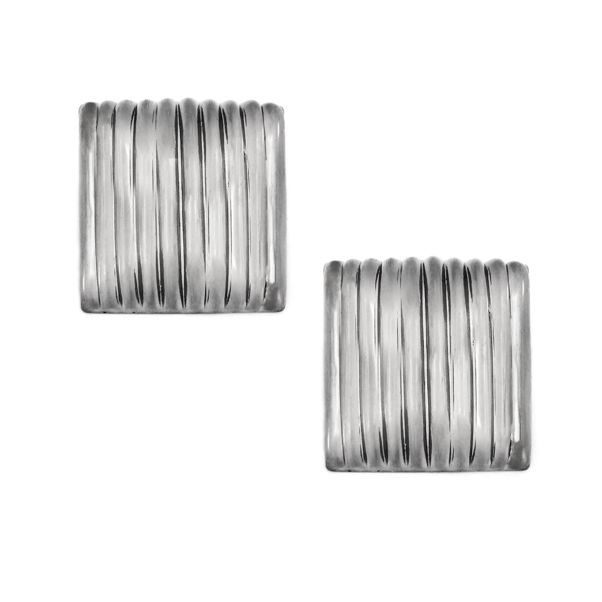 DESIRE EARRING