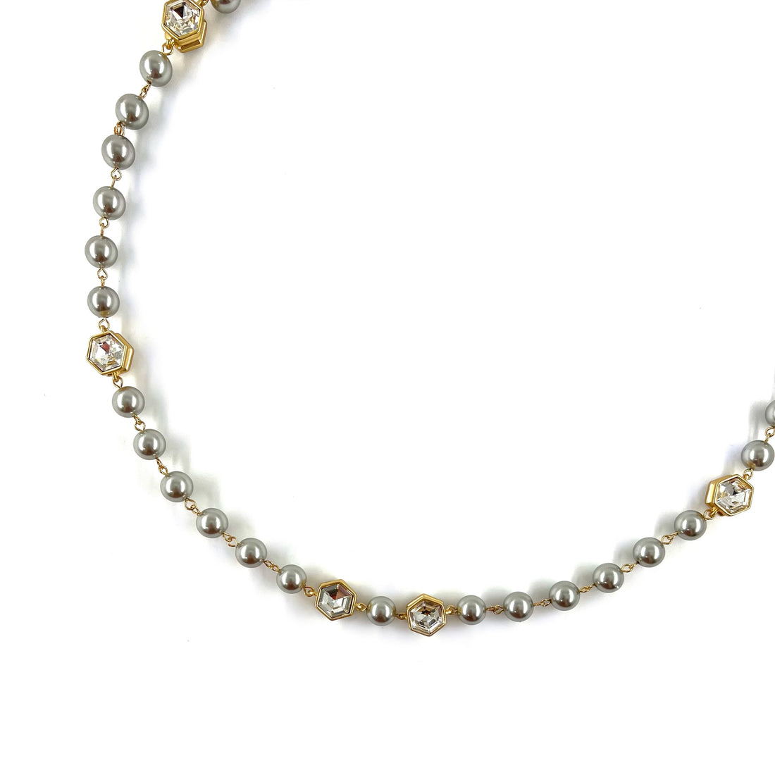 LUCREZIA NECKLACE